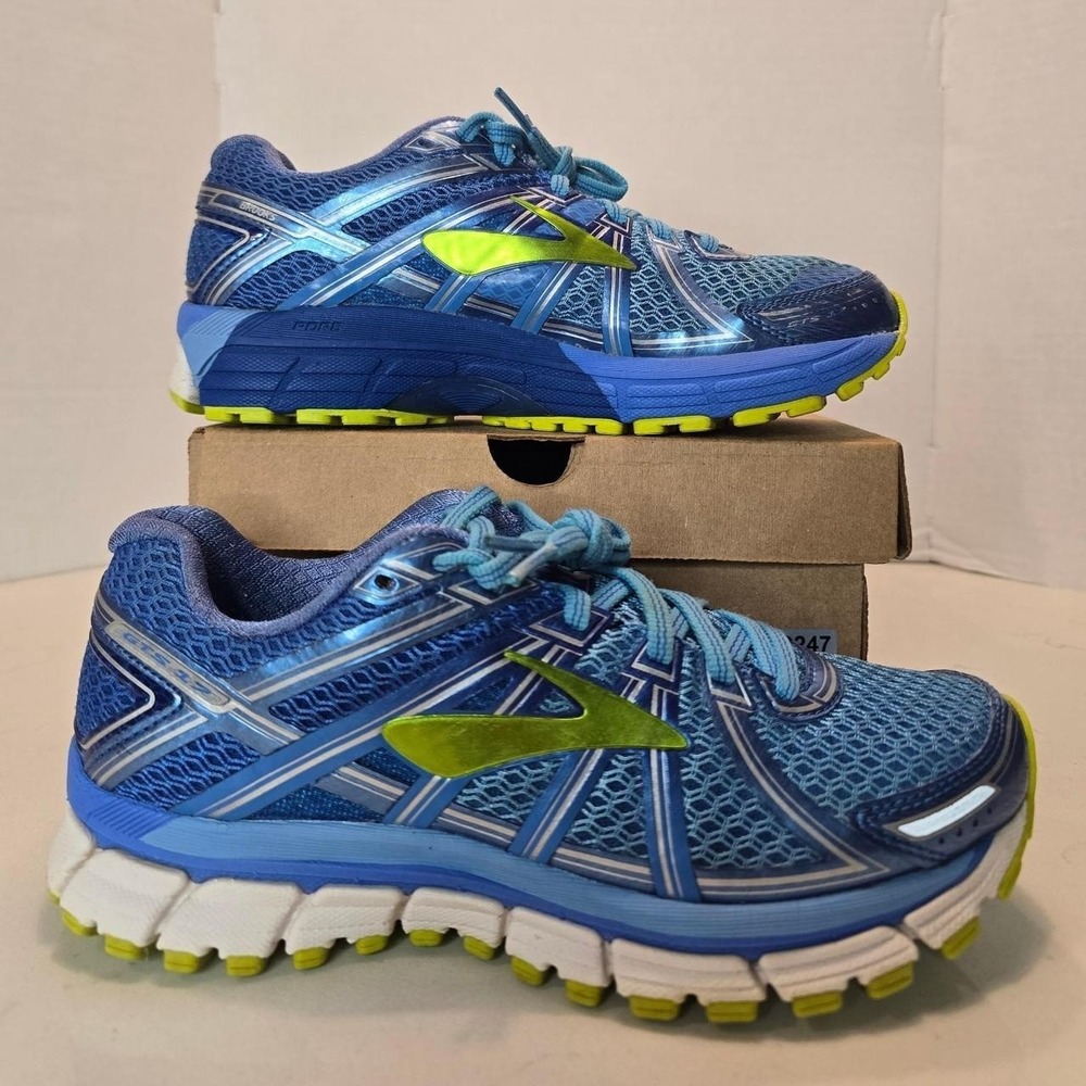 Brooks Adrenaline GTS 17 Women's Size 7.5 B (Medium) Running Shoes Blue Green